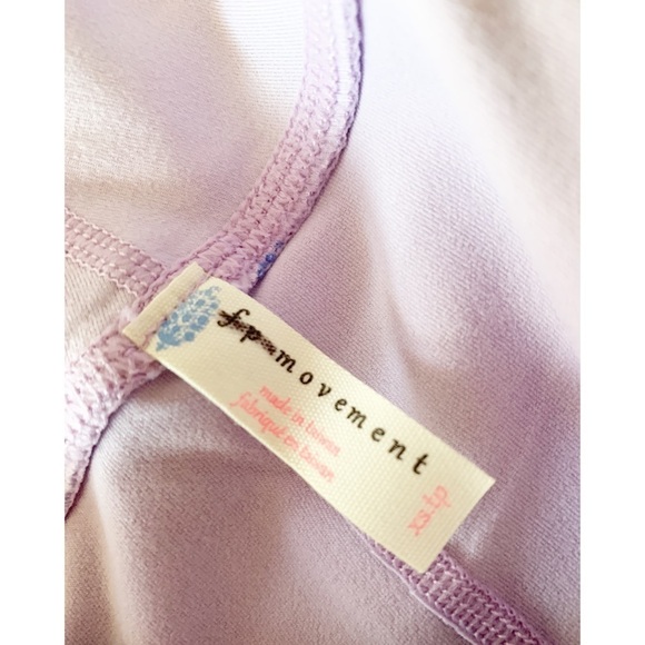 𝅺FREE People Infinity High Rise 3/4 Cutout Leggings - Picture 6 of 9